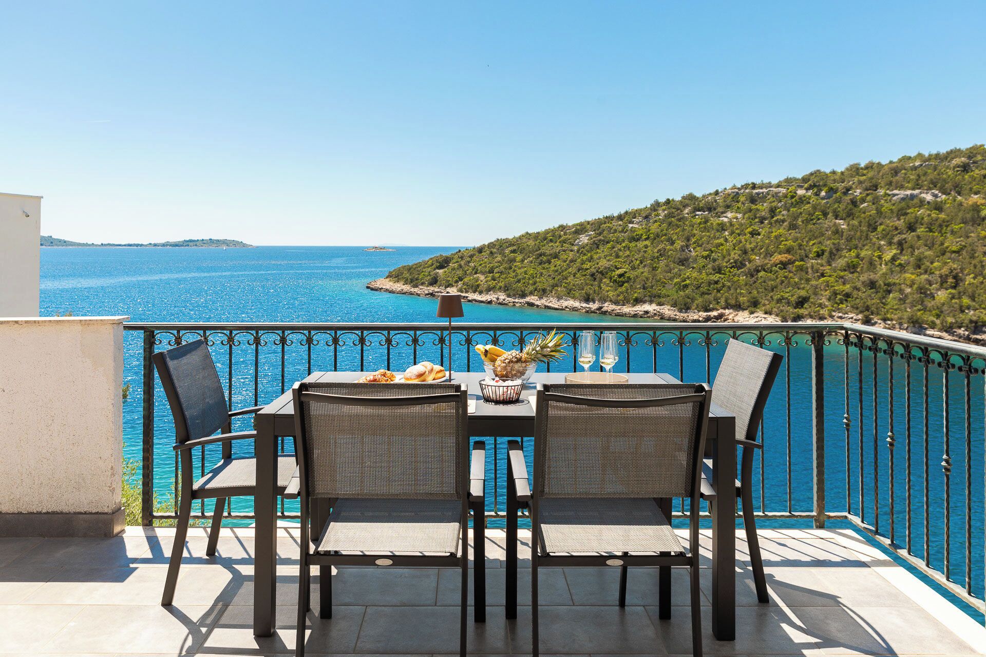 Villa | Outdoor dining