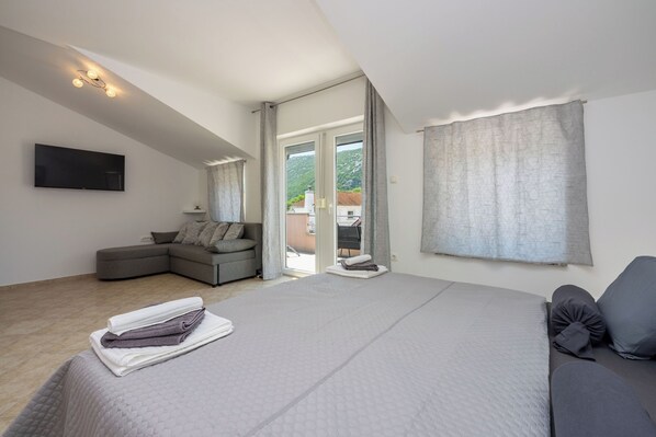 Villa | 4 Schlafzimmer, Zimmersafe, Bügeleisen/Bügelbrett, kostenlose Babybetten