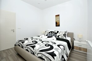 4 bedrooms, free WiFi