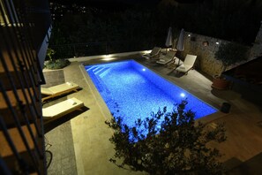 Outdoor pool - Villa Alka (Okrug)