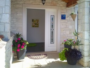 Courtyard - Villa Aleksandra (Novigrad)
