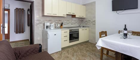 Apartment (A1) | Private kitchen