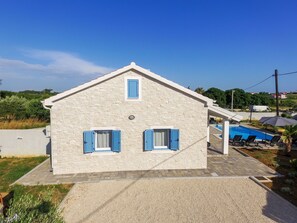 Free self parking - Villa Rafajela (Privlaka)