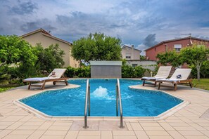 Outdoor pool - Elisabeth (Liznjan)