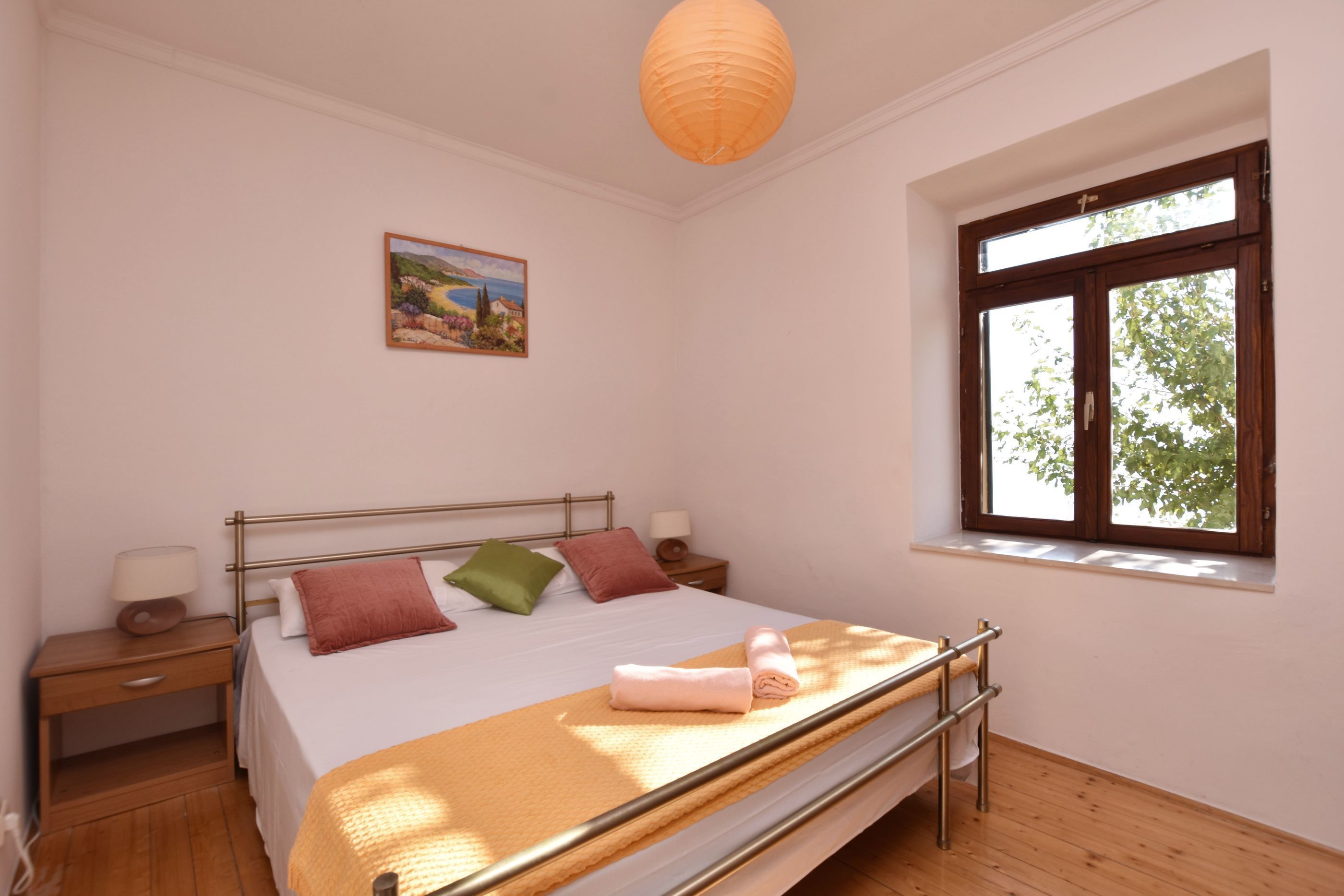 6 Schlafzimmer, Bügeleisen/Bügelbrett, kostenlose Babybetten