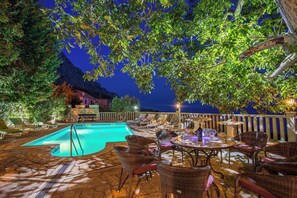 Outdoor pool - House La Casa Simone (Jesenice)