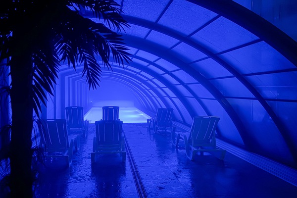 Indoor pool, seasonal outdoor pool, sun loungers