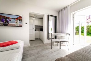 Studio Suite | Desk, blackout drapes, free WiFi, bed sheets - Wczasowa 8 Apartments Sarbinowo (Sarbinowo)
