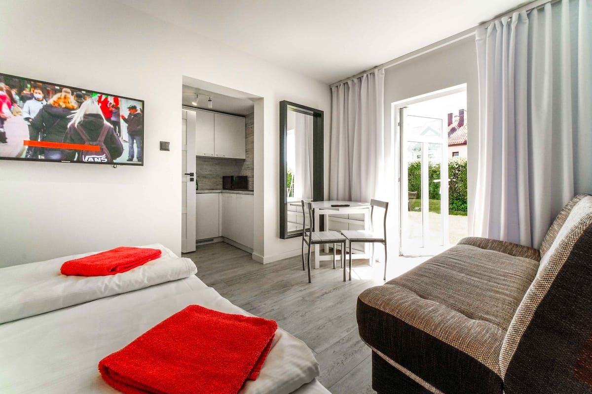 Studio Suite | 1 bedroom, desk, blackout drapes, free WiFi