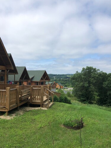 Quiet Cabin near Jellystone, 3 Bears, and ATV trails. UTV rentals available. 