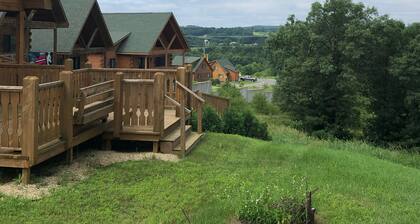 Quiet Cabin near Jellystone, 3 Bears, and ATV trails. UTV rentals available.