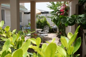 Terrace/patio - Auberge Keur Diame (Dakar)