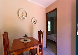 Frühstück (5 USD pro Person)