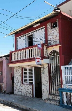 Front of property - Casa Jose y Mirleydis (Baracoa)