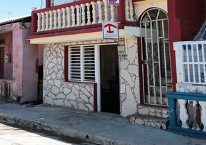 Front of property - Casa Jose y Mirleydis (Baracoa)