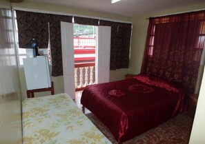 Comfort Triple Room | Minibar, individually decorated, individually furnished - Casa Jose y Mirleydis (Baracoa)