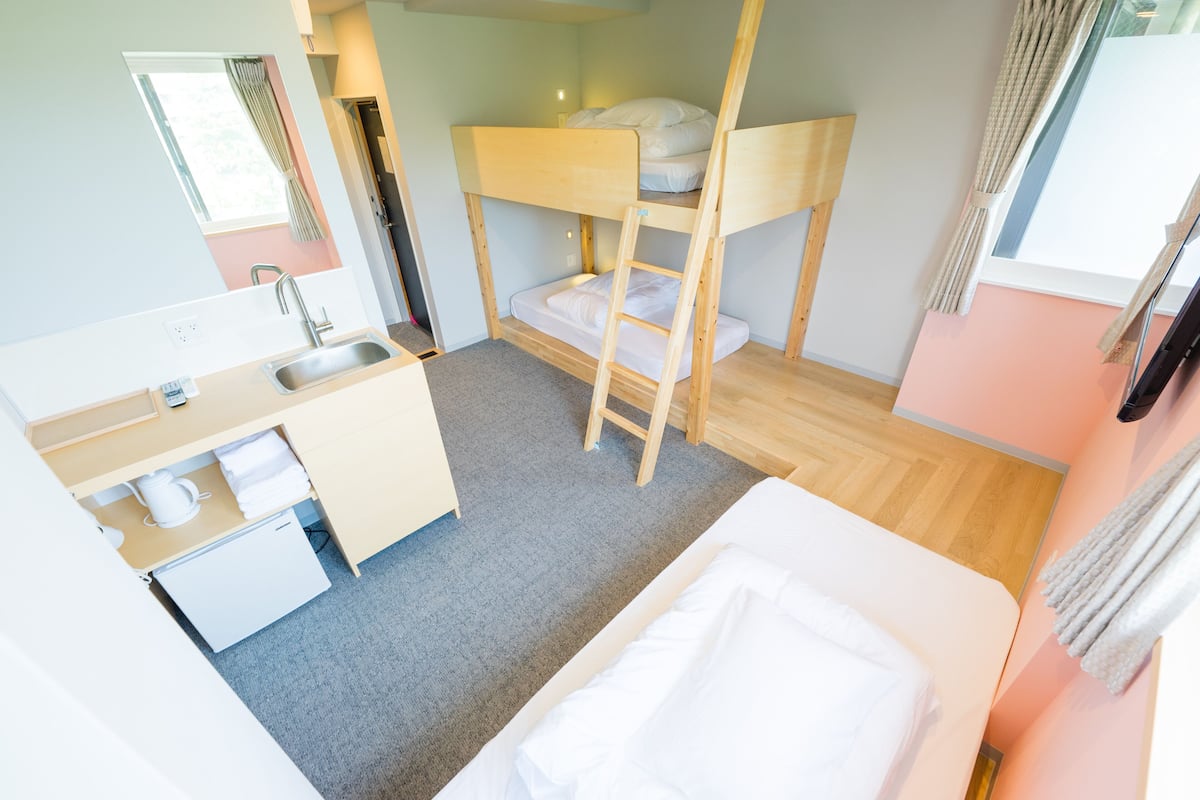 Comfort Triple Room | Soundproofing, free WiFi, bed sheets