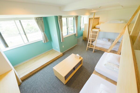 Suite studio supérieure | Système d’insonorisation, accès au Wi-Fi (inclus), literie fournie