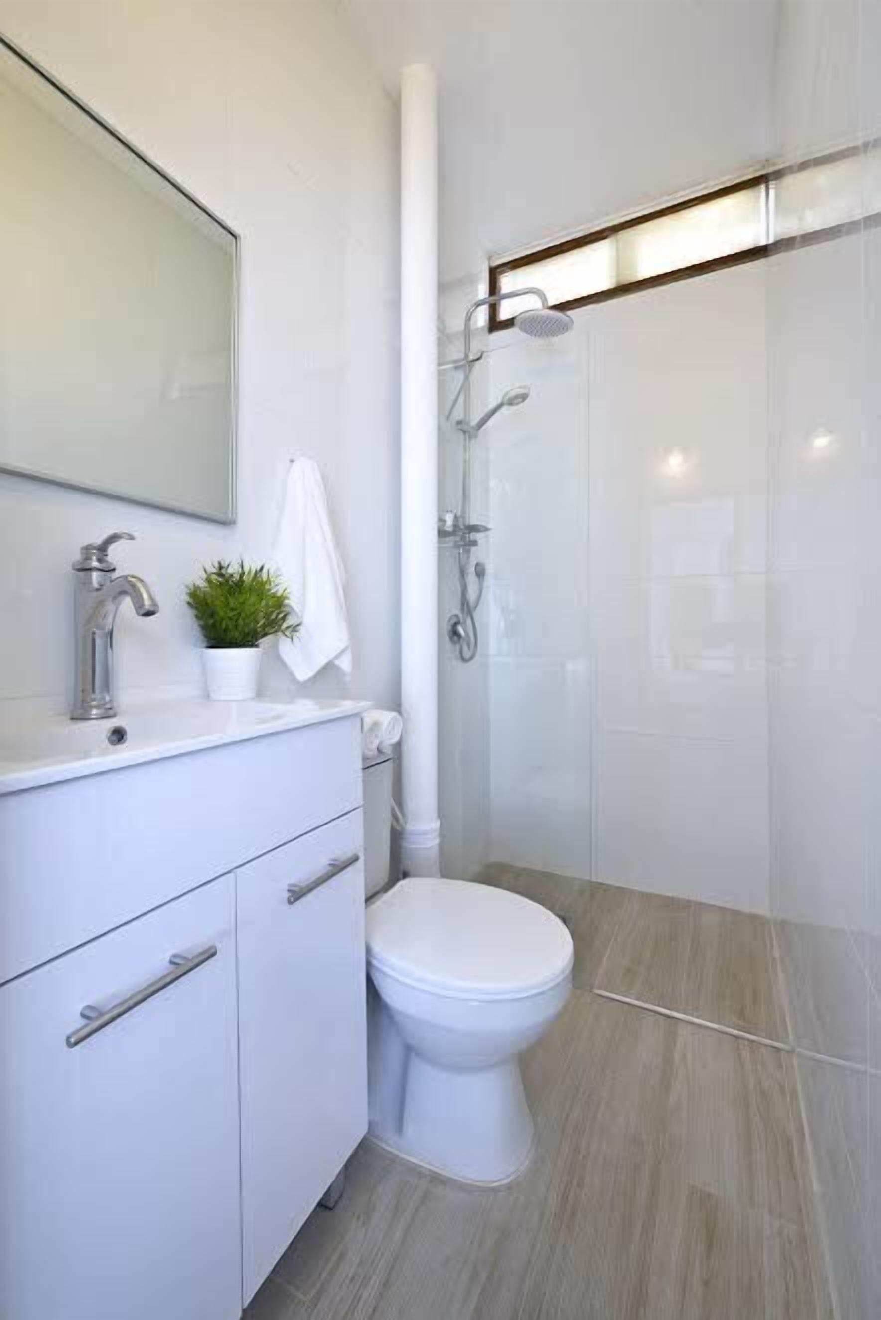 shower, towels, soap, shampoo