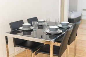 Dining - Theatreland Piccadilly Circus Apartment (London)