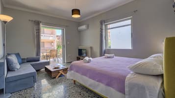 Apartment, 2 Bedrooms, Balcony, Courtyard View (2)