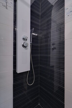 Apartment, 1 Bedroom, Ground Floor (3) | Bathroom shower - Carpe Diem Apartments By Athens Airport (Markopoulo Mesogaias)