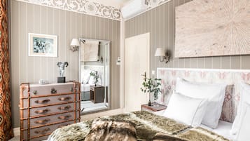 1 bedroom, minibar, in-room safe, desk