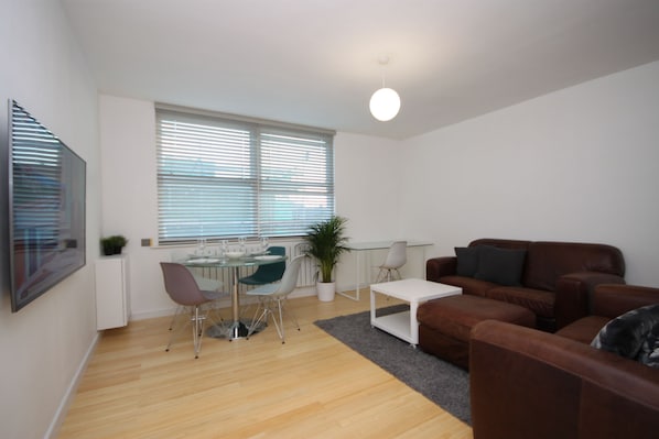 Family Apartment | Living room
