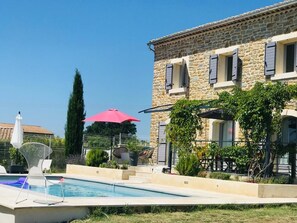 Outdoor pool - Beautiful house with pool (Le Pin)