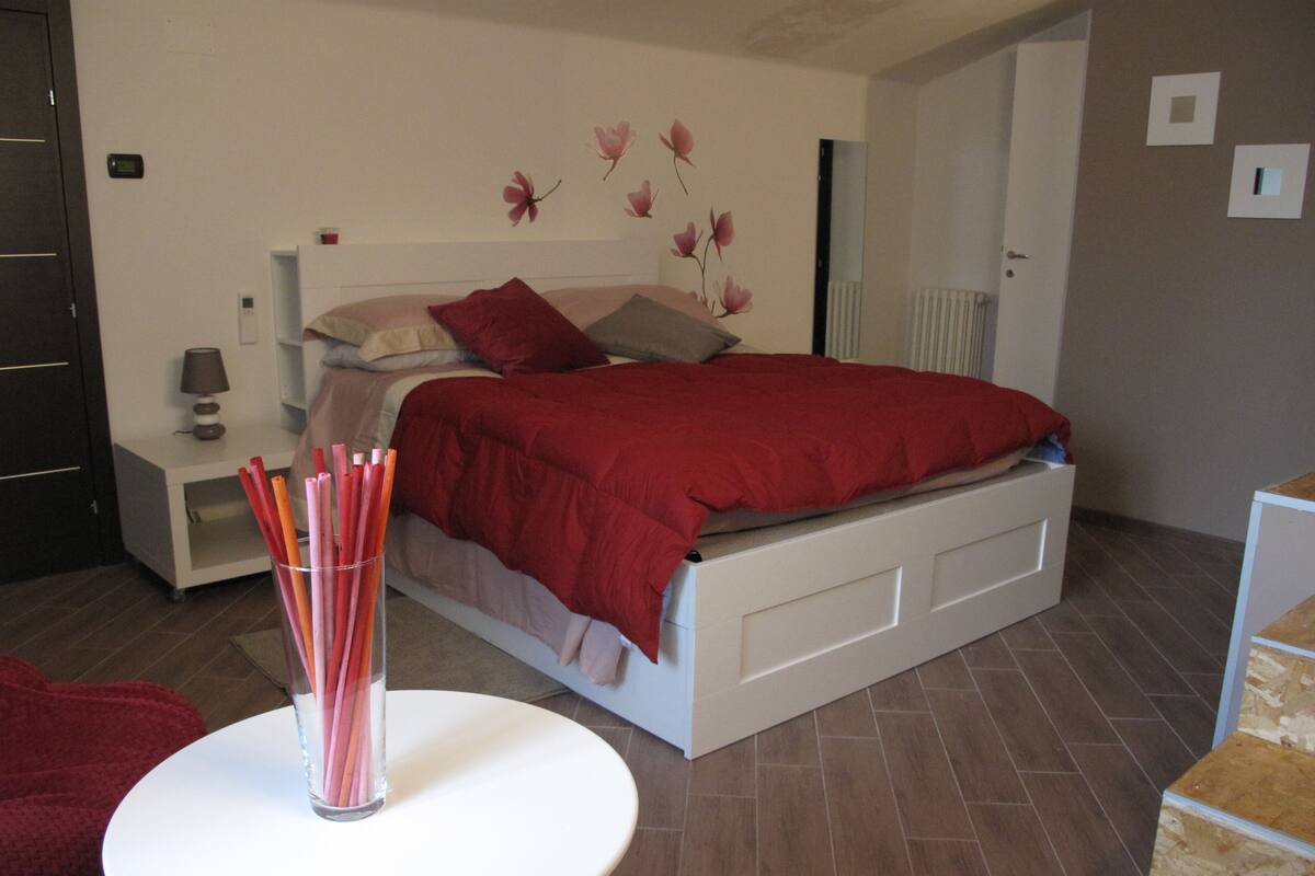 Decoración personalizada, muebles diferentes y escritorio