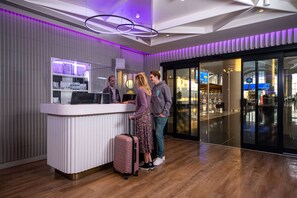 Reception - YOTEL Istanbul Airport LANDSIDE, City Entrance  (Arnavutköy)