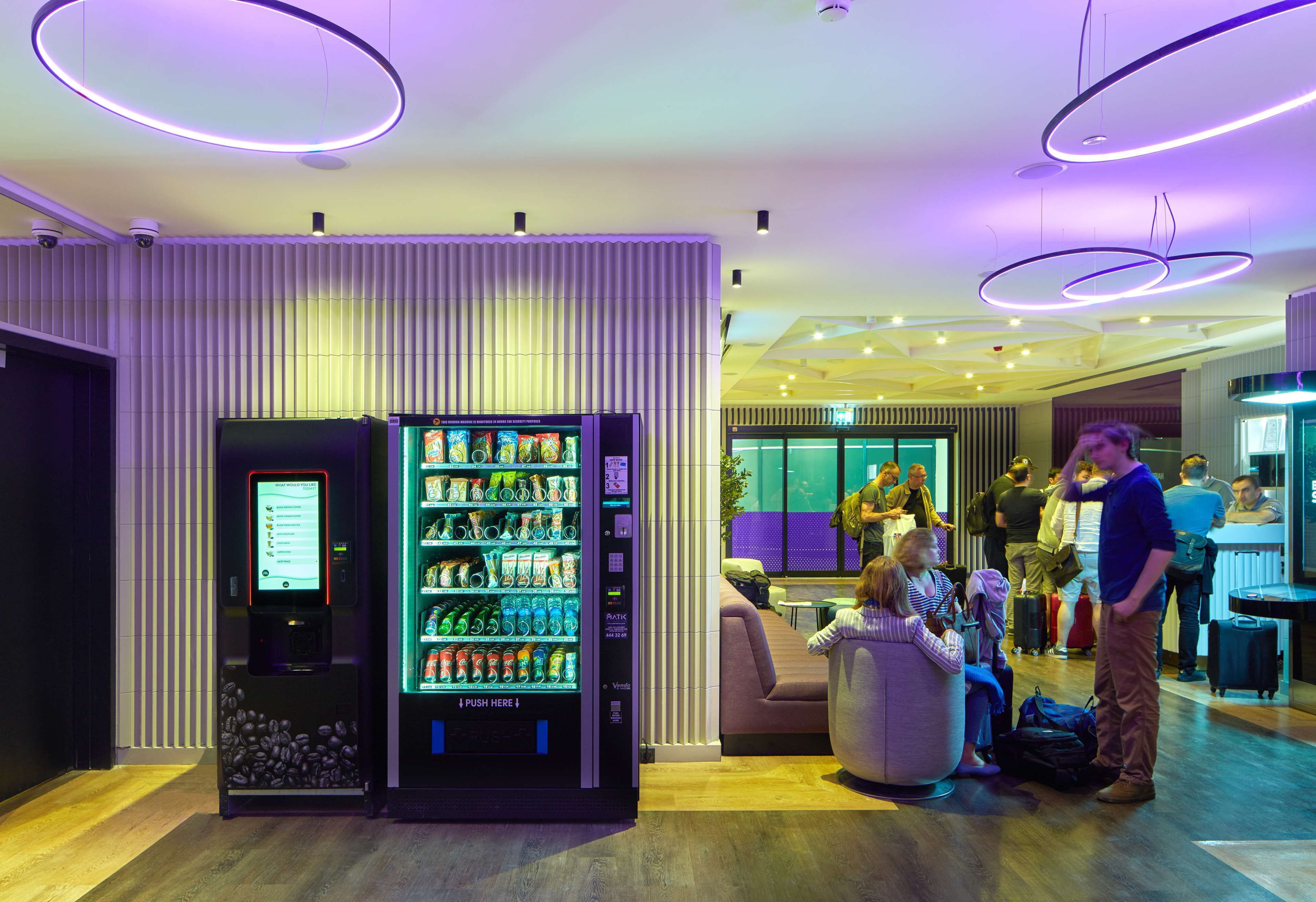 Check-in/check-out kiosk