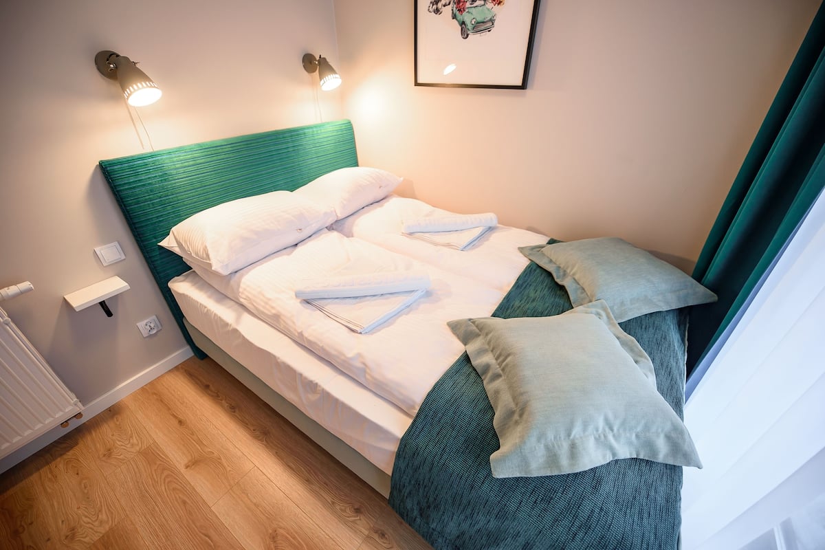Apartment (4) | 2 bedrooms, laptop workspace, iron/ironing board, free WiFi
