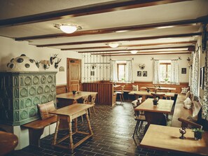 Lunch and dinner served, international cuisine - Gasthof Steinerwirt (Grossgmain)