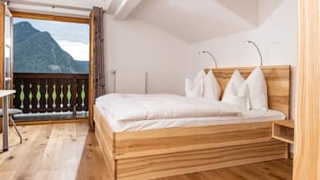 1 bedroom, in-room safe, cribs/infant beds, free WiFi