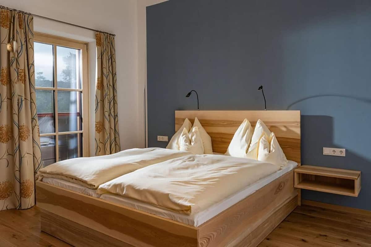 1 bedroom, in-room safe, cots/infant beds, free wifi