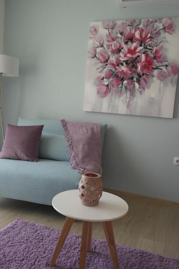 Studio | Living area | Flat-screen TV - Apartments 4 You (Zadar)