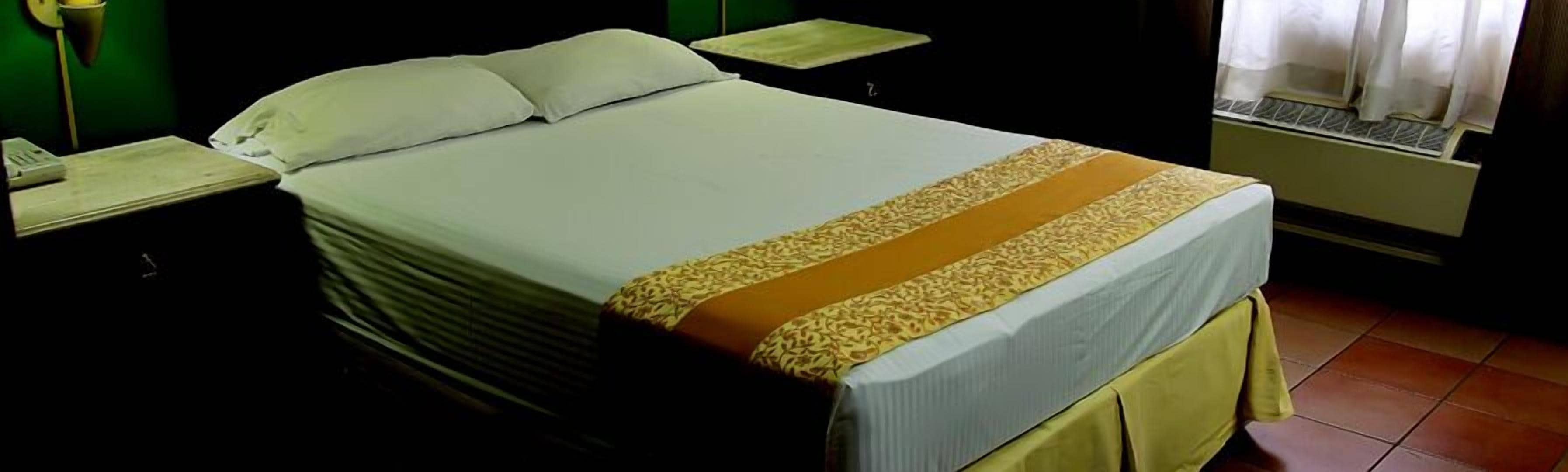 standard suite | premium bedding, select comfort beds, in-room safe