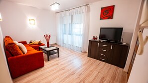 Apartment (32) | Living area