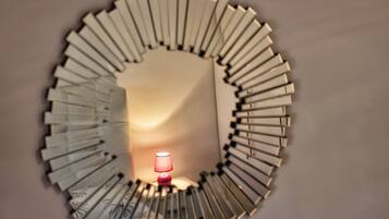 Superior-Apartment, Erdgeschoss | Schallisolierte Zimmer, kostenloses WLAN, Bettwäsche