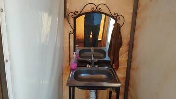 Tent | Bathroom | Shower, free toiletries, towels, soap
