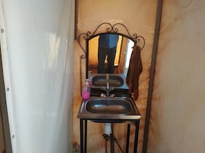 Tent | Bathroom | Shower, free toiletries, towels, soap