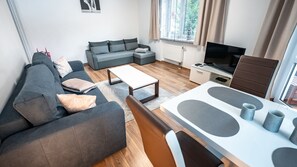Apartamento (1D) | Zona de estar | Una televisión de pantalla plana