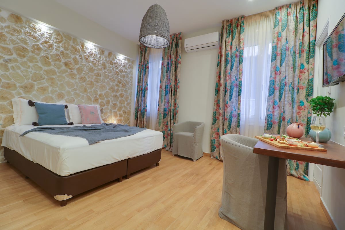 Habitación doble tradicional (103) | Ropa de cama de alta calidad y camas con pillow-top