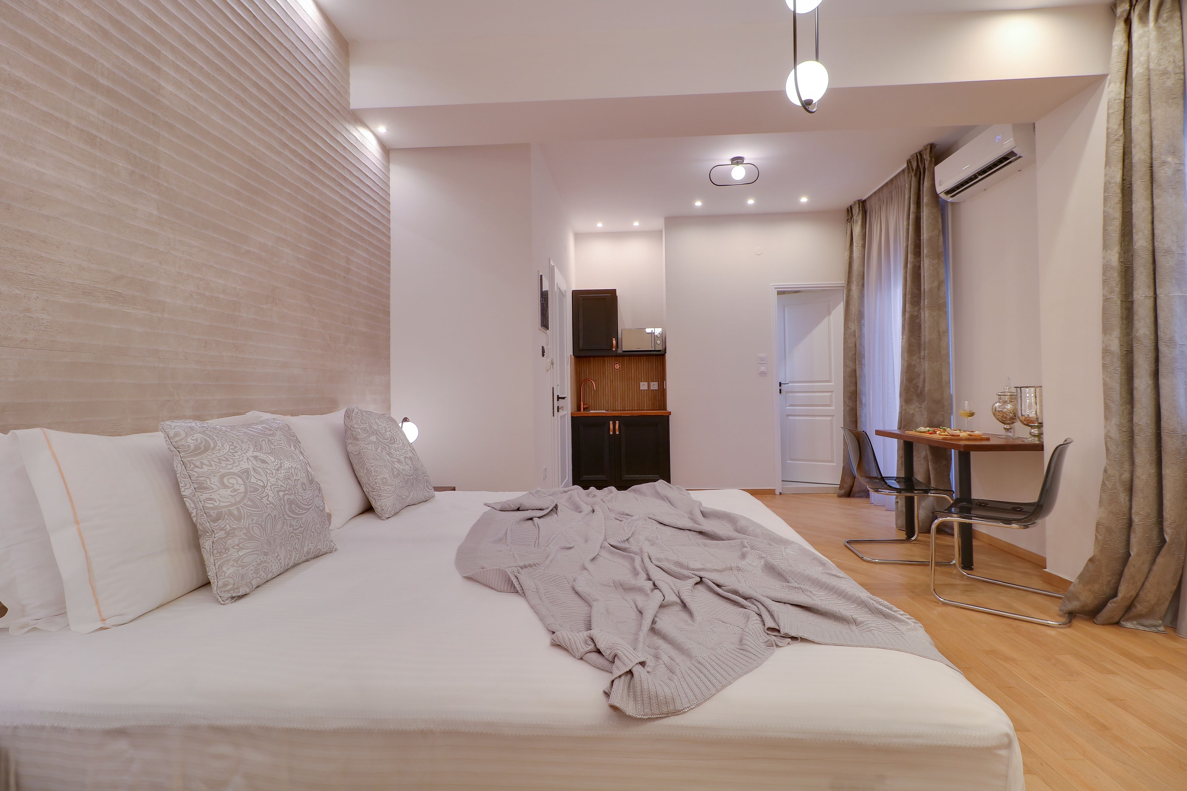 Photo - AthINN Residence