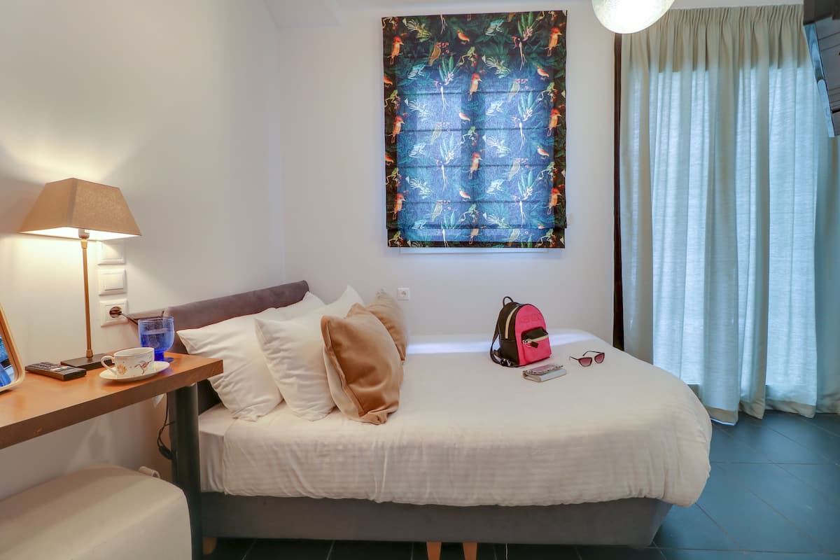 Habitación doble económica, balcón (Small, 303) | Ropa de cama de alta calidad y camas con pillow-top