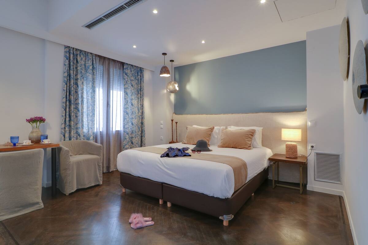 Superior Double or Twin Room, Balcony (301)