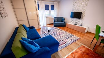 Studio (5) | Laptop workspace, iron/ironing board, free WiFi, bed sheets