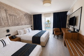 Minibar, soundproofing, WiFi (free), bed sheets - TRYP by Wyndham Didim (Didim)