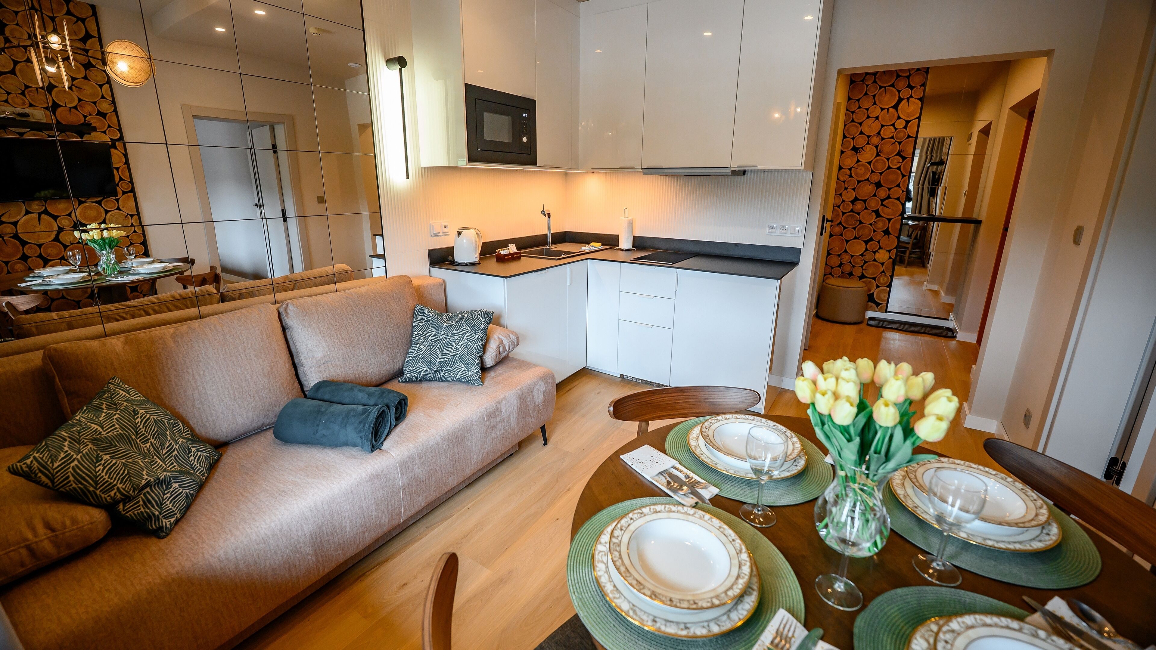 Apartment (409) | Living area | TV